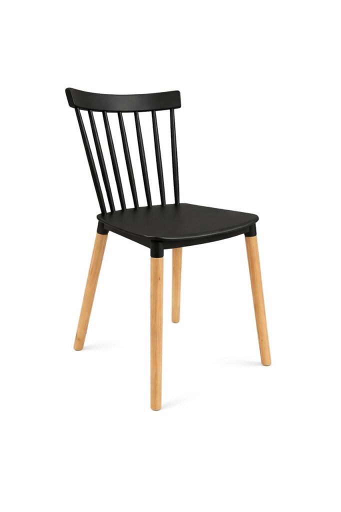 كرسي خرزان اسود